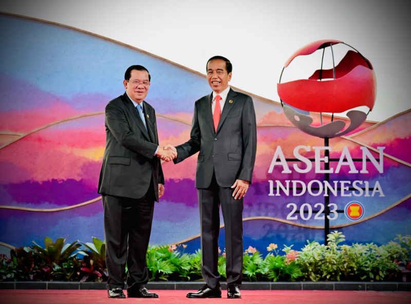 Foto-foto Jokowi Sambut Para Pemimpin Negara di KTT Asean 2023 Labuan Bajo