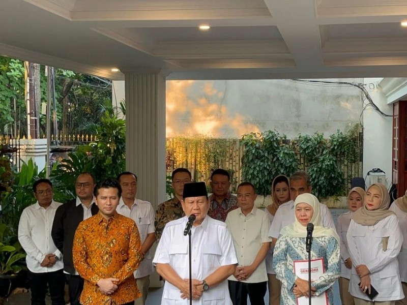 Ketua Umum Partai Gerindra Prabowo Subianto memastikan untuk mengusung pasangan Khofifah dan Emil Dardak pada Pilkada Jatim 2024/Bisnis-Anshary Madya Sukma