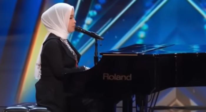 putri ariani dapat golden tiket america got talent