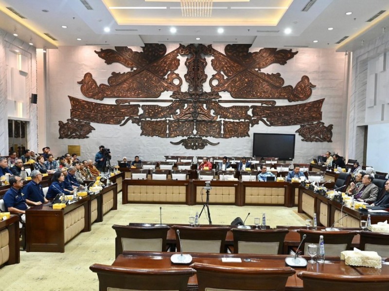 Rapat Kerja Komisi XI DPR RI dengan Kementerian Keuangan soal penyertaan modal negara (PMN), Rabu (3/7/2024). Dok Kemenkeu RI