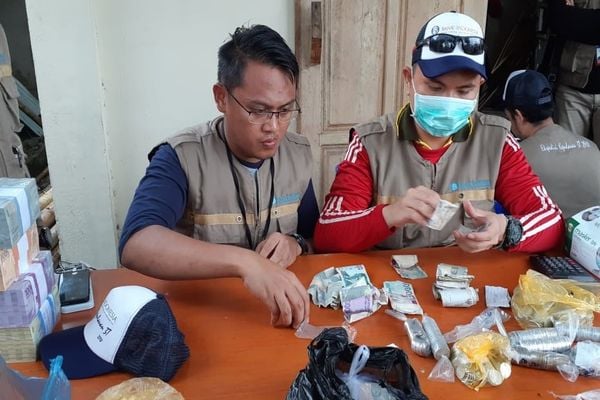 Tak Ada Bank, Warga Marore Manfaatkan Kas Keliling BI untuk Tukar Uang Logam