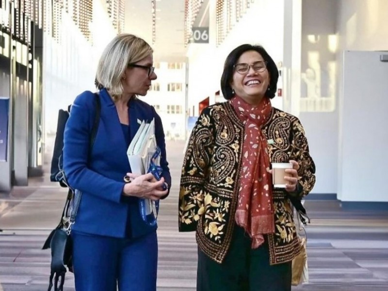 Menkeu Sri Mulyani bertemu dengan Managing Director for Operations Bank Dunia Anna Bjerde/ Instagram @smindrawati