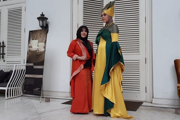 6 Desainer Indonesia akan Tampil di Paris Fashion Week Spring/Summer 2019