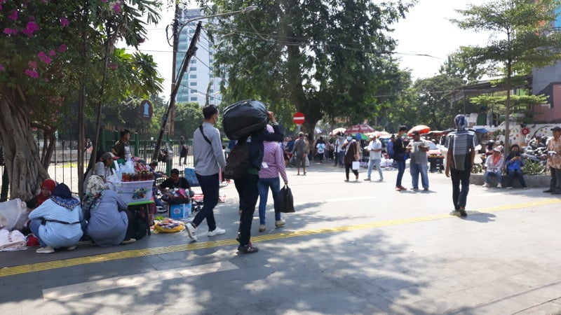 Situasi Tanah Abang Berangsur Pulih, Pedagang Sudah Mulai Berjualan