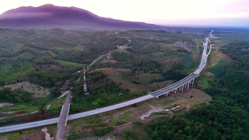 JELAJAH INFRASTRUKTUR SUMATRA 2019 : Melihat Langsung Dermaga Eksekutif Merak dan Tol Bakauheni-Terbanggi Besar