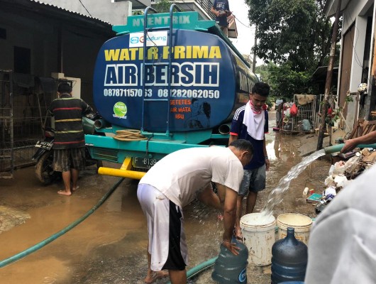 WIKA Jadi Koordinator Sinergi BUMN Bantu Banjir di Jaktim