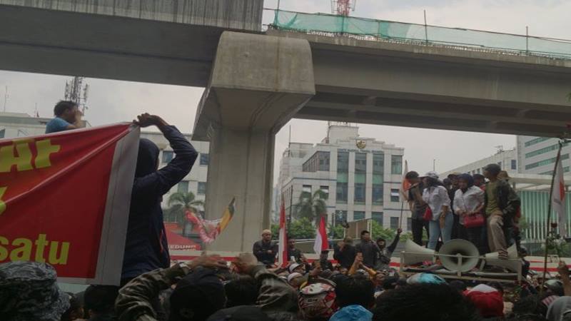 Penyanyi Dangdut hingga Cowok Tatoan Luapkan Amarah pada Yasonna Laoly  dengan Sindiran   