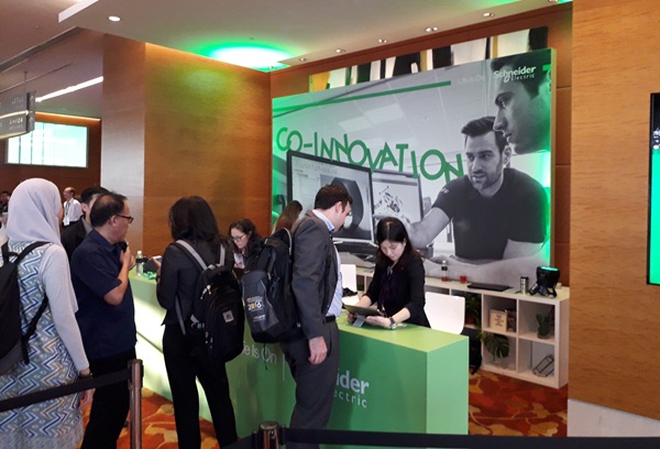 Schneider Electric Selenggarakan Innovation Summit di Singapura, Peserta Membeludak