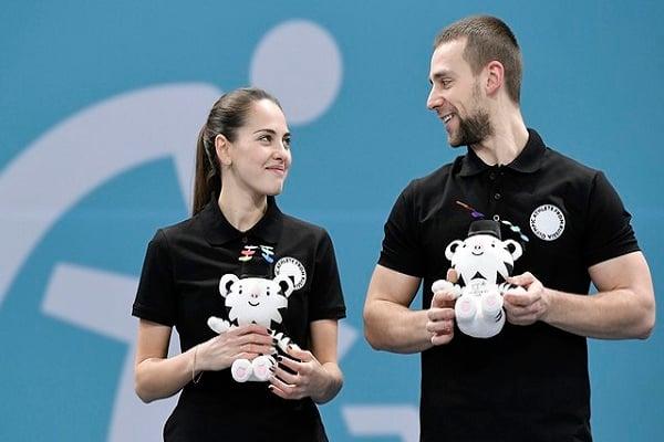 Cantiknya Anastasia Bryzgalova, Atlet Curling Olimpiade Pyeongchang yang Mirip Angelina Jolie