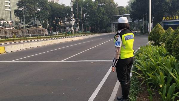 H-1 Lebaran, Jakarta Lengang, Ini Foto-fotonya