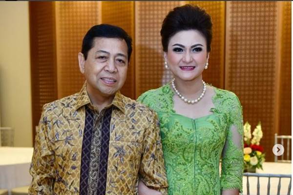 Foto–foto Modis Deisti Astriani Tagor, Istri Setya Novanto