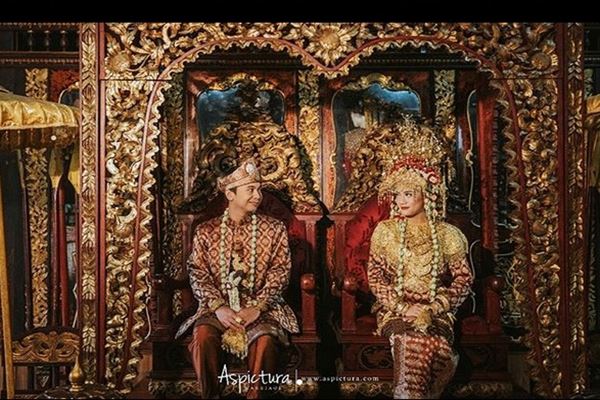 Raditya Dika Menikah 5 Mei, Foto-foto Preweddingnya Bernuansa Mandailing