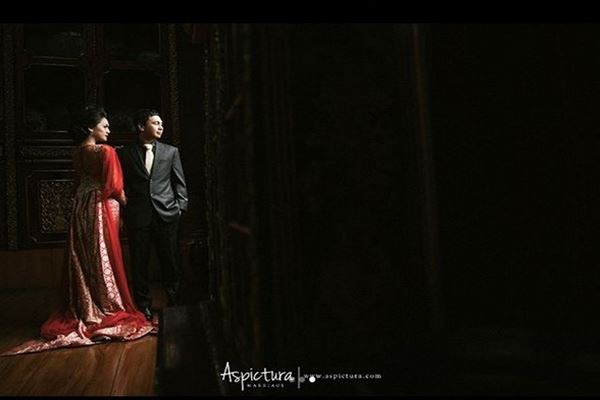 Raditya Dika Menikah 5 Mei, Foto-foto Preweddingnya Bernuansa Mandailing