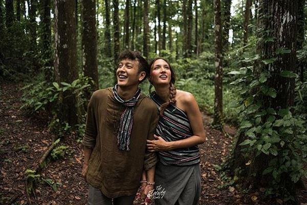 Mesranya, Nadine Chandrawinata dan Dimas Anggara Saat Gelar Resepsi Pernikahan di Lombok