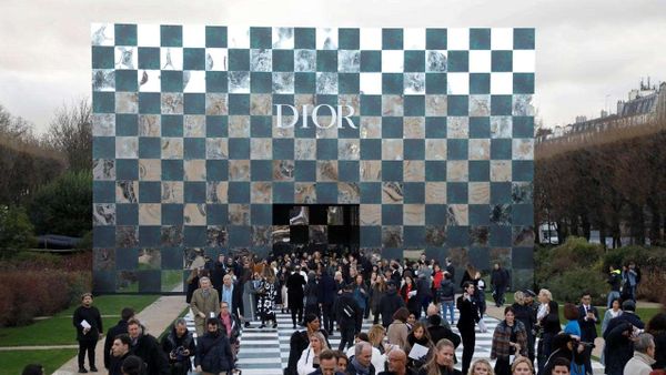 Christian Dior, Pionir Tren Couture Dunia