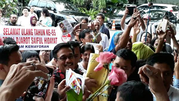 Djarot Ulang Tahun ke-55, Begini Serunya Sambutan Warga