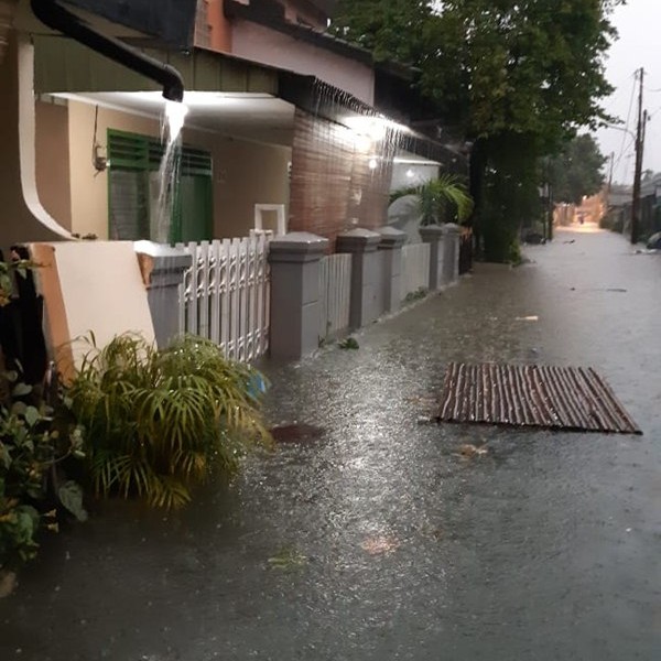 Foto-foto Banjir di Wilayah Bekasi, dari Jatiasih Sampai Metropolitan Mall