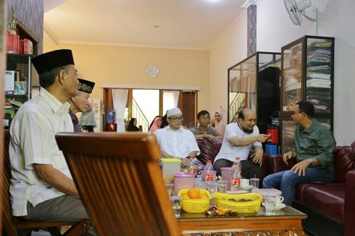 Anies Sambangi Novel Baswedan di Rumahnya, Berikut Foto-foto Kebersamaan Mereka