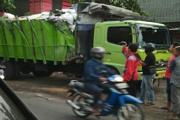 10 Tewas, Ini Foto Tabrakan Maut Bus dengan Truk di Probolinggo