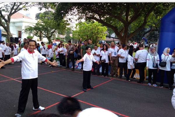 Populerkan Lagi Permainan Tradisional, Jokowi Ingatkan Anak Tidak Main Handphone Terus