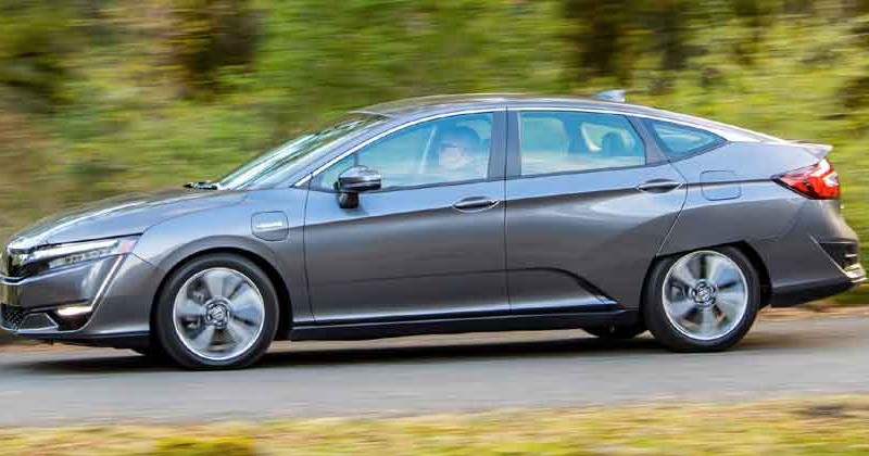 CHICAGO AUTO SHOW 2018: Honda Pamerkan Mobil Listrik Terbaru Clarity