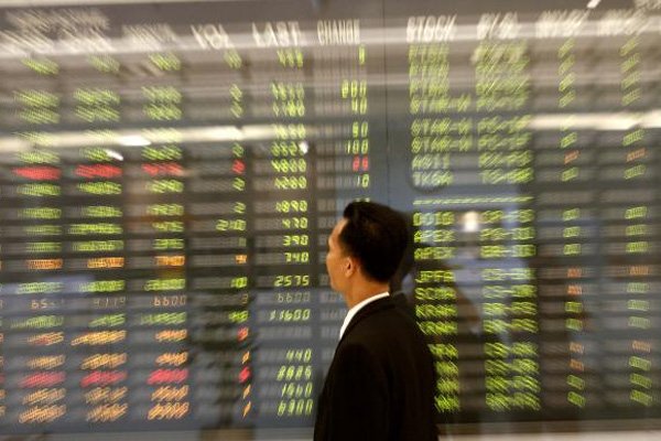 5 Berita Populer Market: Rupiah Anjlok Lebih 1%, BEI Akan Hapus Batas Bawah Harga Saham