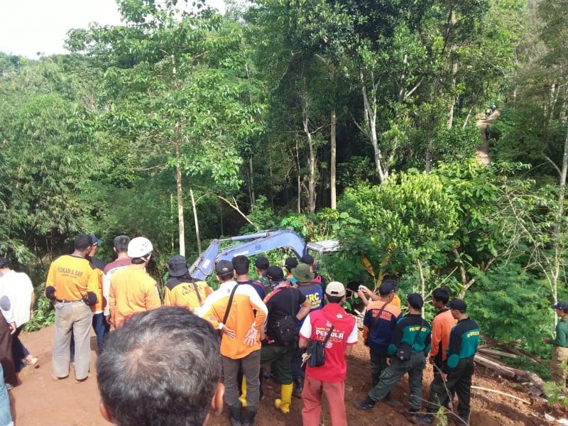 LONGSOR PONOROGO: Proses Pencarian Terus Berlangsung, Berikut Foto-fotonya