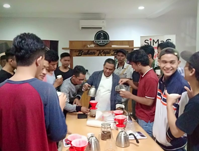 Belajar Jadi Barista Kini Tak Lagi Sulit