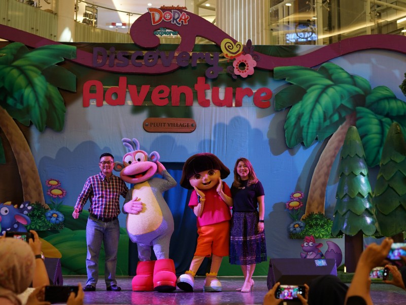 Bertualang dengan Dora dan Boots di Pluit Village