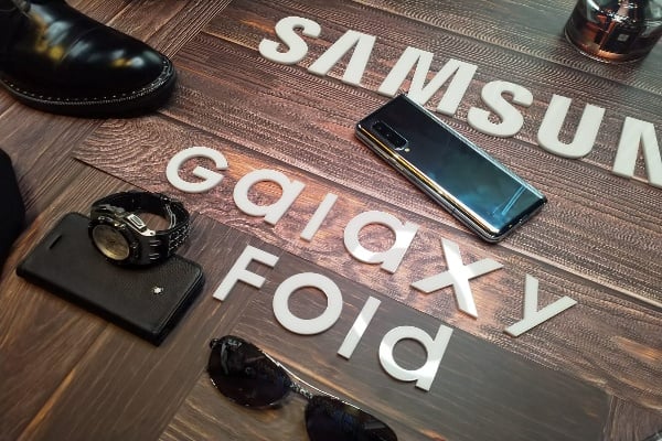 5 Terpopuler Teknologi, Robot-robot Opini Bergentayangan di Media Sosial dan Samsung Galaxy Fold Terbaru Dibanderol Rp30 Juta-an