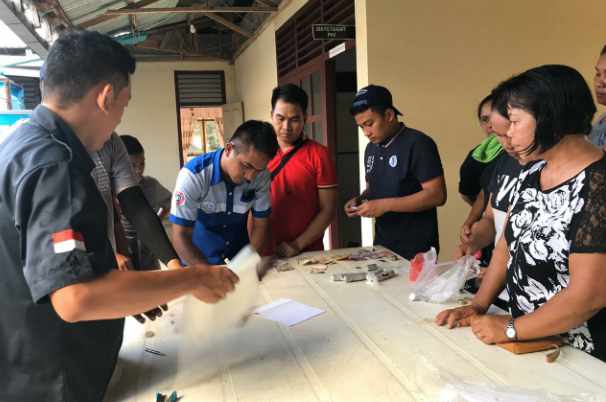 Masyarakat Pulau Marore Tukarkan Uang di Layanan Kas Keliling BI Sulut