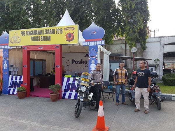 JNE Sediakan Posko Mudik Setelah Bagikan Takjil dan THR untuk Masyarakat