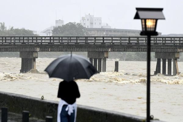 Longsor di Jepang, 3 Tewas dan 10 Orang Terkubur Hidup-hidup