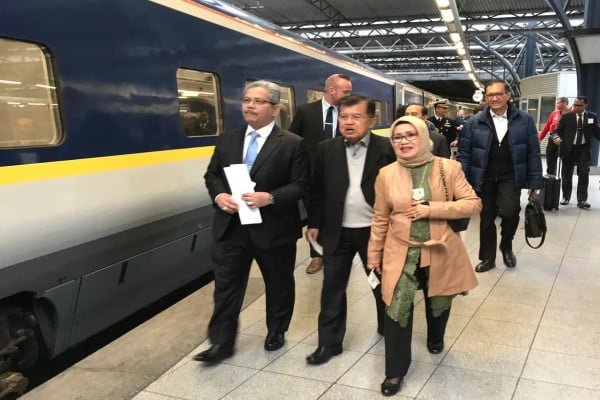 LAPORAN DARI BELGIA: Menuju Inggris, Wapres Jusuf Kalla Naik Kereta Cepat Eurostar