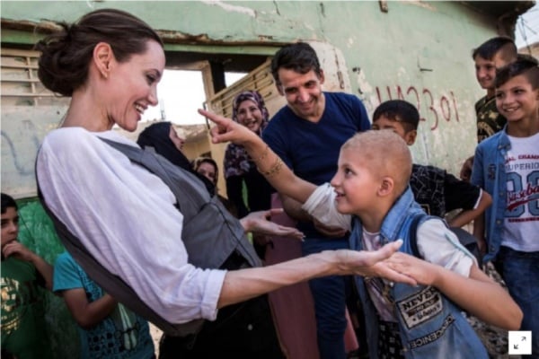 Bersama UNHCR, Angelina Jolie Kembali Kunjungi Irak