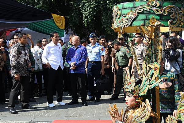 Jember Fashion Carnaval ke-16 : Jokowi Sebut Jember Kota Karnaval Dunia