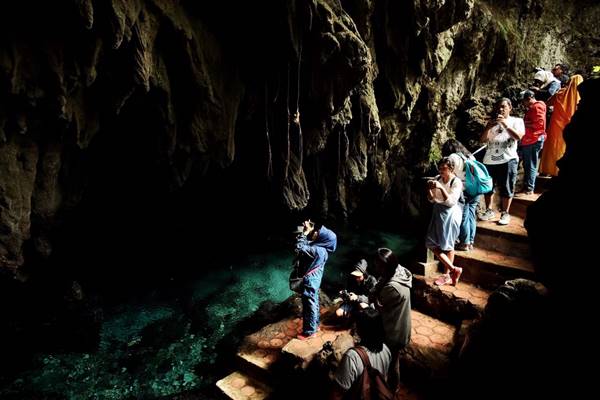 Wisata Rohani dan Kampung Warna-warni di Pulau Kei Kecil