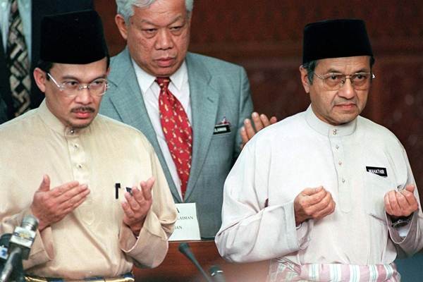 Selasa, Anwar Ibrahim Diampuni dan Bebas, Perdana Menteri  Di Depan Mata