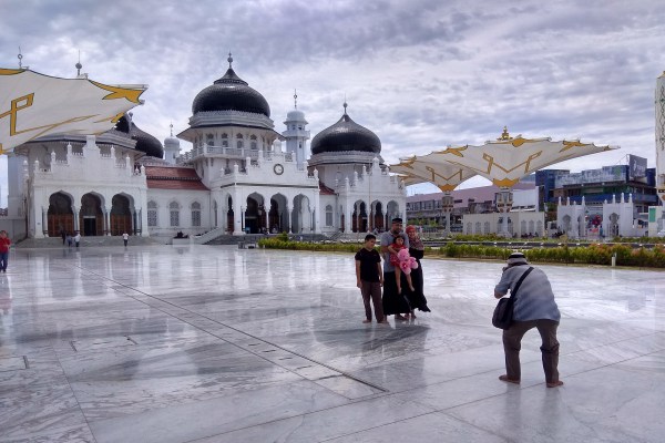 BERITA FOTO: Menikmati Kemegahan Masjid Raya Baiturrahman Banda Aceh Bernilai Rp458 Miliar