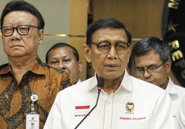 5 Terpopuler Nasional, Sekitar 150.000 Orang Tandatangani Petisi Tolak Perpanjangan Izin FPI dan Prabowo Sambangi Kantor DPP PKS