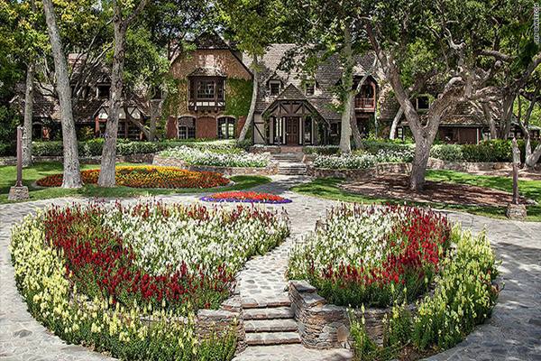 Neverland Ranch Milik Michael Jackson Banting Harga