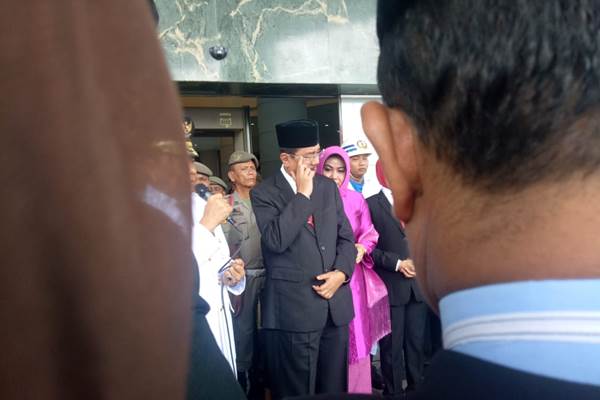 Gubernur Tengku Erry Nuradi Akhiri Masa Jabatan. Begini Keharuan yang Terekam