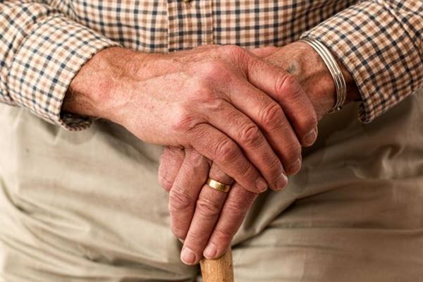 Inilah Hubungan Parkinson dengan Konsumsi Susu Rendah Lemak