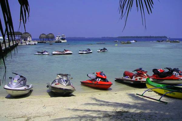 Serunya Libur Lebaran di Pulau Seribu