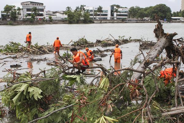 Festival Danau Sunter, Sandiaga & Susi Pudjiastuti Lomba Renang?