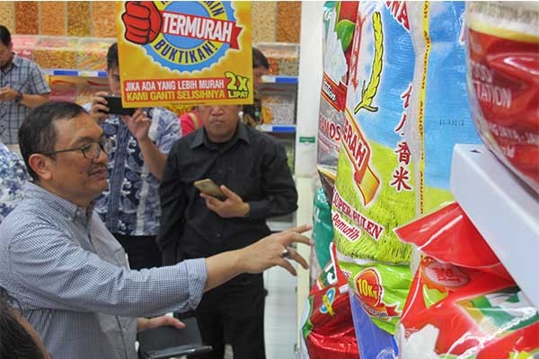 Pantau Langsung, Kemendag Optimistis Harga & Pasok Bapok Sulut Terkendali