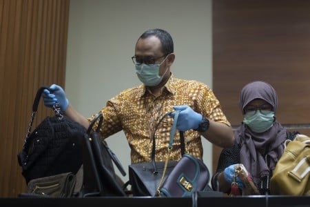 40 Koleksi Tas Mewah Bupati Nonaktif Rita dari Gucci hingga Hermes 