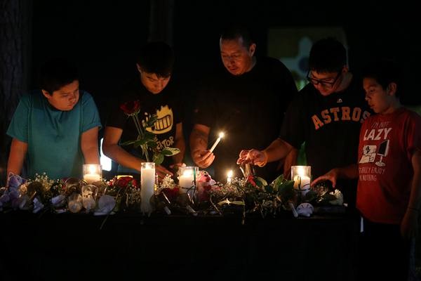 PENEMBAKAN SMA SANTA FE: 8 Orang Tewas, Seorang Pelaku Ditangkap