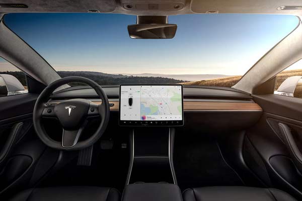 Era Mobil Listrik, Ini Penampakan Tesla Model 3