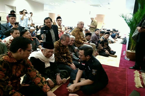 Air Mata Kiai Ma’ruf dan Ikhtiar Ustaz Yusuf Mansur